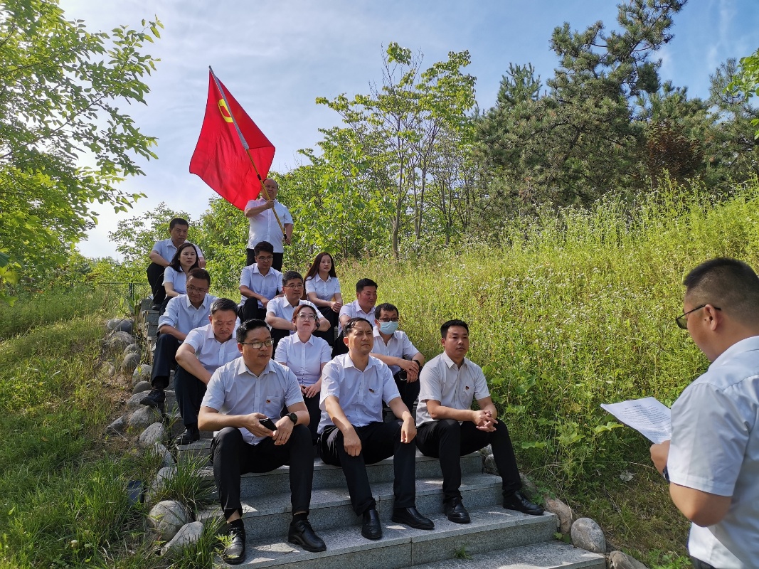 主题教育丨深圳广电银通西北分公司开展“党课搬到红色现场，主题教育入脑入心”主题党日活动