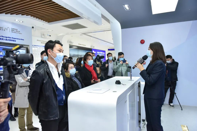 媒体关注 |《探寻中国经济新动能》走进广电运通